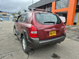 2009  Hyundai Tucson - Image 14
