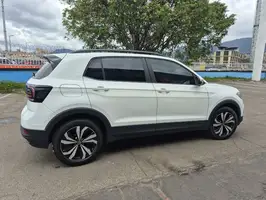 2022  Volkswagen T - Image 16