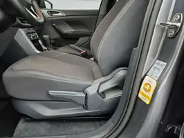 2022  Volkswagen T - Image 23