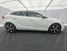 2018  Volvo Unknown - Image 17