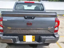 2025  Nissan Frontier - Image 15