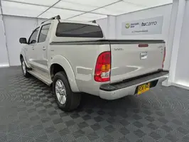 2011  Toyota Hilux - Image 14