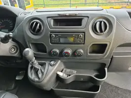 2020  Renault Master - Image 43