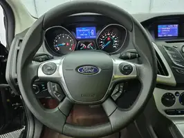 2013  Ford Focus - Image 23