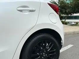 2024  Mazda 2 - Image 9