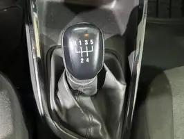 2021  Chevrolet Onix - Image 19