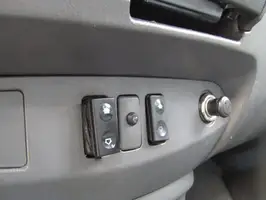 2013  Toyota Hilux - Image 42