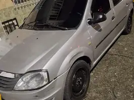 2013  Renault Logan - Image 9