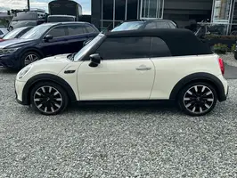 2022  Mini Cooper Unknown - Image 14
