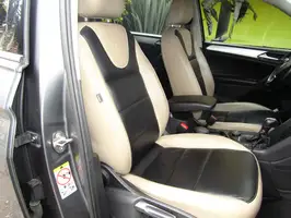 2018  Volkswagen Tiguan - Image 19