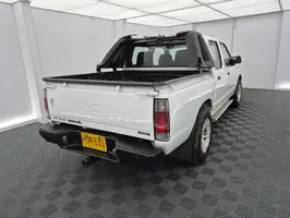 2013  Nissan Np300 - Image 16