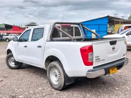 2018  Nissan Frontier - Image 40