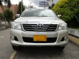 2013  Toyota Hilux - Image 14