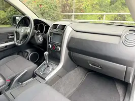 2017  Suzuki Grand - Image 15