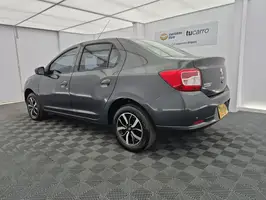 2019  Renault Logan - Image 13