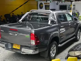 2018  Toyota Hilux - Image 12