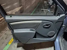 2011  Renault Logan - Image 18