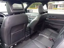 2019  Ford Explorer - Image 29