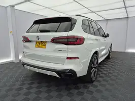 2019  Bmw X5 - Image 17