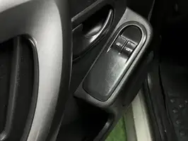 2015  Renault Logan - Image 15