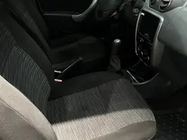 2015  Renault Logan - Image 14