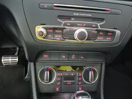 2018  Audi Q3 - Image 25