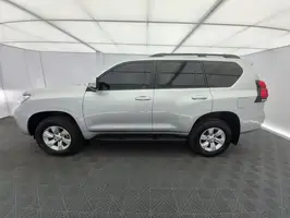 2022  Toyota Prado - Image 11