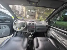 2012  Renault Twingo - Image 11