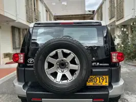 2019  Toyota Fj - Image 32
