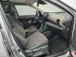 2024  Toyota Yaris - Image 22