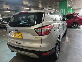 2017  Ford Escape - Image 16