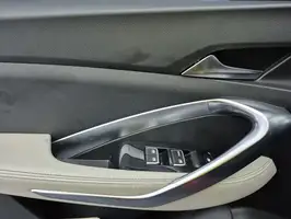 2020  Chevrolet Captiva - Image 18