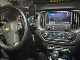 2023  Chevrolet Colorado - Image 13