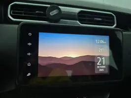 2025  Renault Duster - Image 38