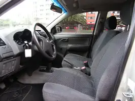 2013  Toyota Hilux - Image 36