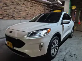2020  Ford Escape - Image 11
