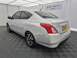 2017  Nissan Versa - Image 13