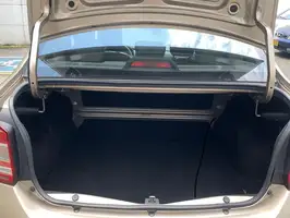 2023  Renault Logan - Image 9