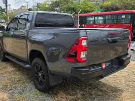 2022  Toyota Hilux - Image 8