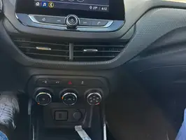 2023  Chevrolet Onix - Image 13