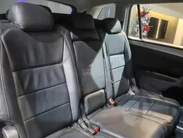 2018  Volkswagen Tiguan - Image 21