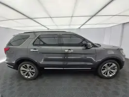 2018  Ford Explorer - Image 36