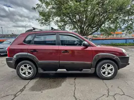 2009  Hyundai Tucson - Image 17