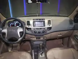 2012  Toyota Fortuner - Image 13