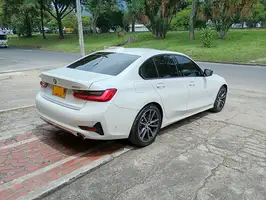 2019  Bmw Serie - Image 11