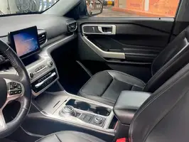2021  Ford Explorer - Image 16