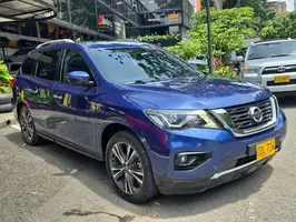 2017  Nissan Pathfinder - Image 28