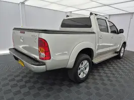 2011  Toyota Hilux - Image 17