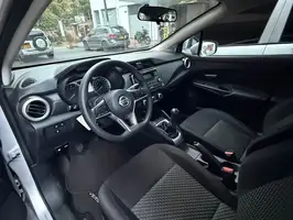 2022  Nissan Versa - Image 10