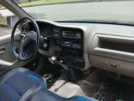 2000  Chevrolet Luv - Image 15